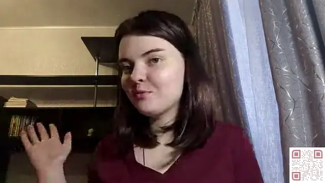 Snapshot of RebelDesiree chatting on May 14, 10:33 am RebelDesiree online show from May 14, 10:33 am