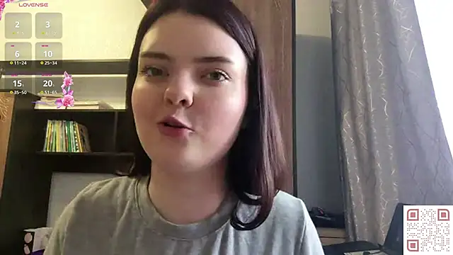 RebelDesiree online show from June 18, 6:13 am