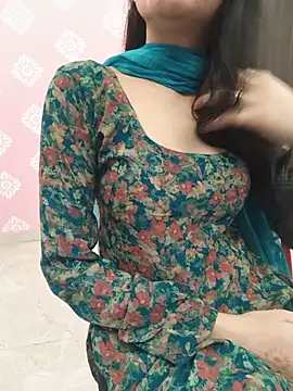 zoya baby  online show from July 4, 4:13 pm