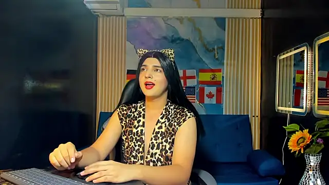 Snapshot of Gaby_Gil_ chatting on June 13, 1:09 pm Gaby Gil online show from June 13, 1:09 pm