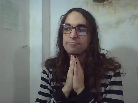 LaCuerva online show from May 27, 5:32 pm