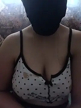 Luna120 online show from June 26, 4:22 pm