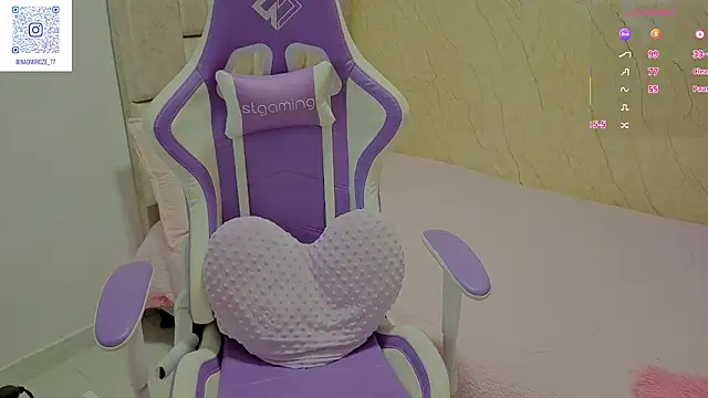 Naomilaurent online show from July 9, 10:14 pm