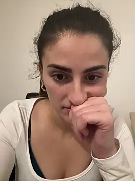 OliviaBaby- online show from May 7, 9:42 pm
