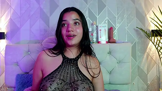 Zaira bonny online show from June 1, 10:39 am