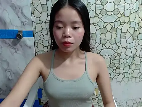 Sweet Sarah69 online show from July 30, 12:04 pm