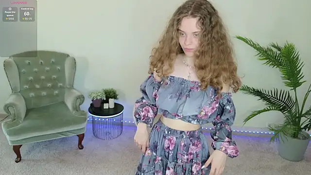 Mila Stain online show from June 12, 7:29 am