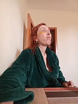 Snapshot of Bel_Nell chatting on May 7, 3:56 am Bel Nell online show from May 7, 3:56 am