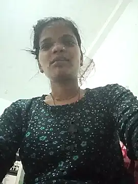 Snapshot of Student_garl_1 chatting on August 9, 1:29 am Student garl 1 online show from August 9, 1:29 am