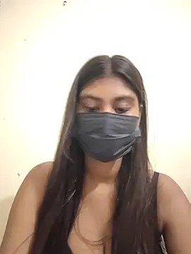 Snapshot of RAGNI-Love chatting on August 4, 5:32 am RAGNI-Love online show from August 4, 5:32 am