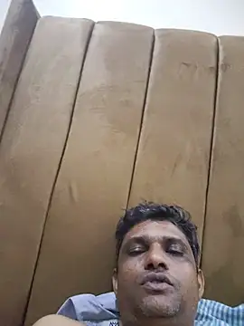 Snapshot of santhoshkannadaboy chatting on May 15, 11:23 pm santhoshkannadaboy online show from May 15, 11:23 pm