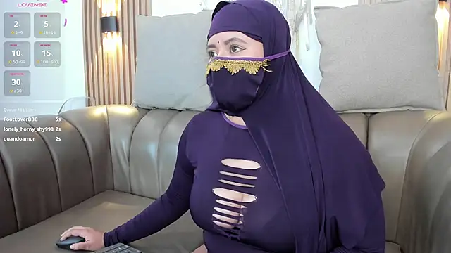 Snapshot of yasmin_dina chatting on May 31, 6:09 pm yasmin dina online show from May 31, 6:09 pm
