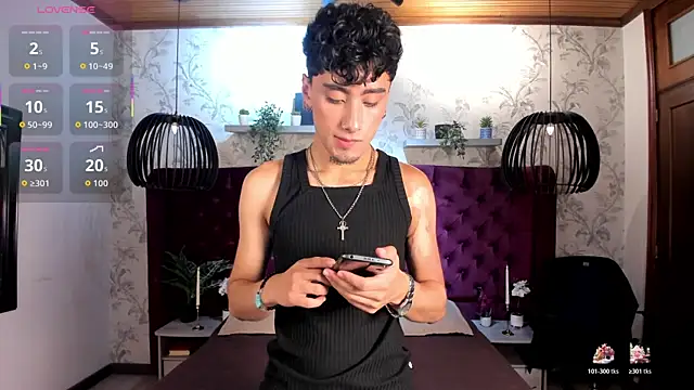 Snapshot of Spencerwhite_ chatting on May 22, 7:41 pm Spencerwhite online show from May 22, 7:41 pm