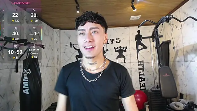 Snapshot of Spencerwhite_ chatting on June 4, 7:31 pm Spencerwhite online show from June 4, 7:31 pm
