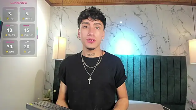 Snapshot of Spencerwhite_ chatting on June 12, 8:30 pm Spencerwhite online show from June 12, 8:30 pm
