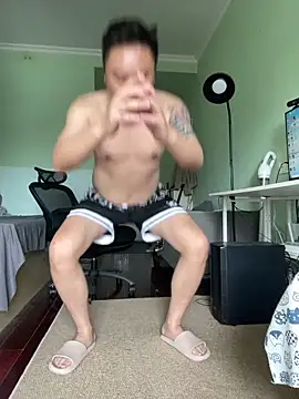 mrcake666 online show from June 17, 7:00 am