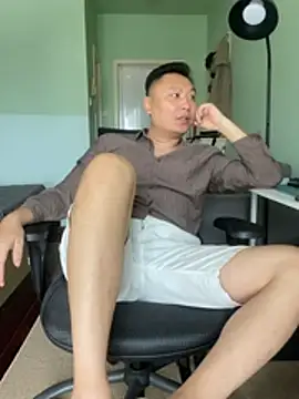 mrcake666 online show from June 22, 6:32 am