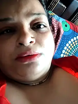 SexxyModel85 online show from June 30, 6:14 am