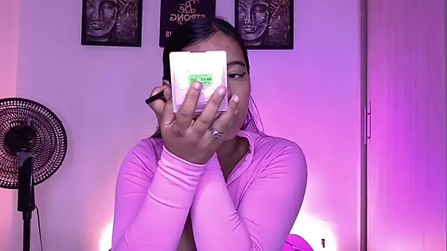 Snapshot of Raven_stonee01 chatting on July 12, 4:36 am Raven stonee01 online show from July 12, 4:36 am