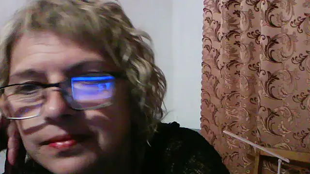 ElizabethGorden online show from June 21, 7:05 pm