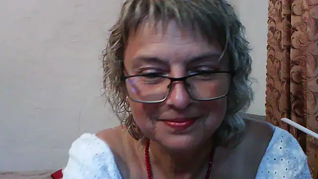 ElizabethGorden online show from July 20, 5:04 pm