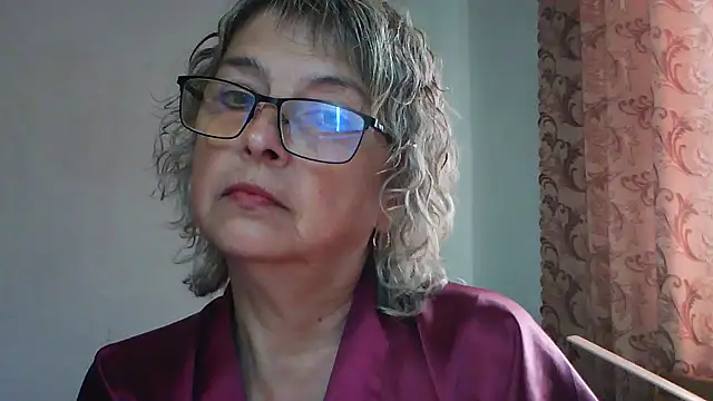 ElizabethGorden online show from August 2, 5:50 am