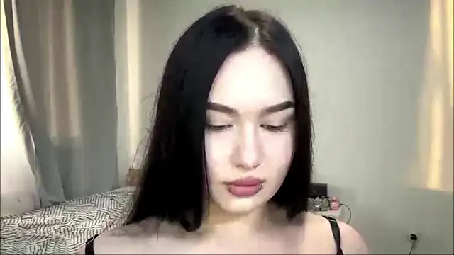 Snapshot of PlushPeep chatting on June 11, 3:43 pm PlushPeep online show from June 11, 3:43 pm