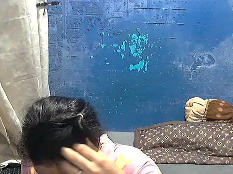hotchilimom online show from July 1, 8:41 pm