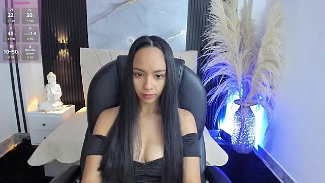 Selene-Diior online show from May 9, 11:48 am