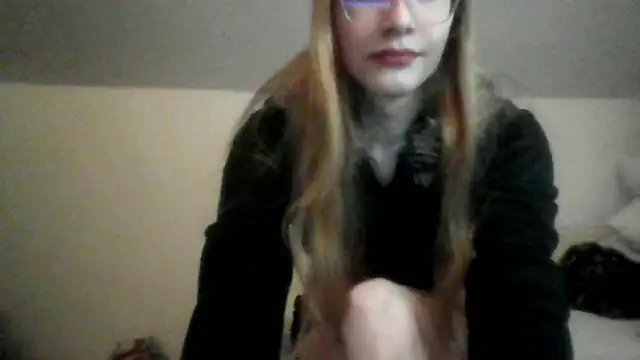 Snapshot of femboykittyxo chatting on May 18, 10:37 pm femboykittyxo online show from May 18, 10:37 pm