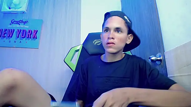 sombra 18 online show from July 28, 3:13 am