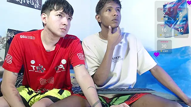 Santiago And Mick online show from July 21, 7:38 pm