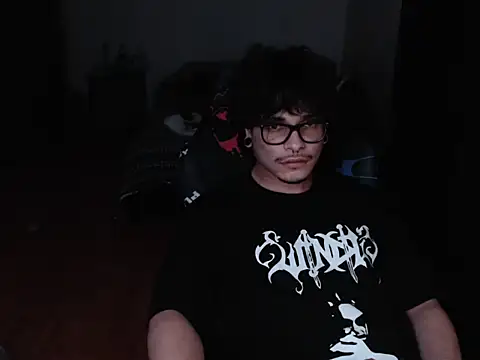 Snapshot of lilgothboy chatting on July 22, 6:49 am lilgothboy online show from July 22, 6:49 am