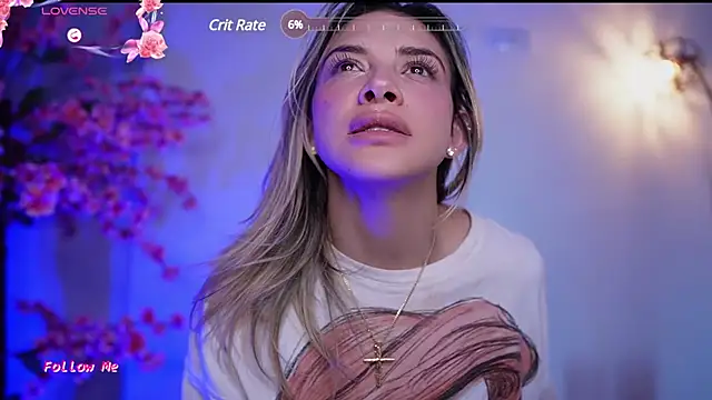 Snapshot of R4-V3N chatting on January 12, 4:40 pm R4-V3N online show from January 12, 4:40 pm