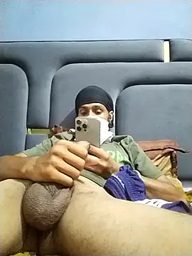 Snapshot of harrydhillon12 chatting on June 28, 5:41 pm harrydhillon12 online show from June 28, 5:41 pm