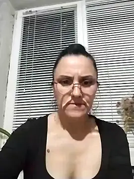 Snapshot of MillaMia45 chatting on May 7, 6:24 pm MillaMia45 online show from May 7, 6:24 pm