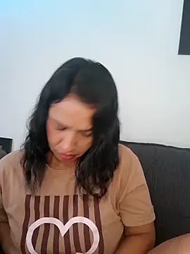 mell0102 online show from June 2, 2:41 pm