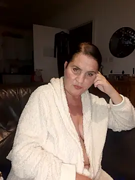 Velvet-Milf online show from June 14, 7:16 pm