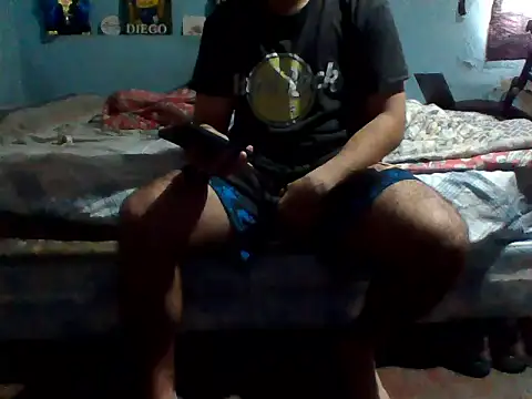 Snapshot of Martin106 chatting on May 6, 3:28 pm Martin106 online show from May 6, 3:28 pm