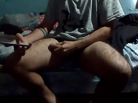 Snapshot of Martin106 chatting on May 9, 6:57 pm Martin106 online show from May 9, 6:57 pm