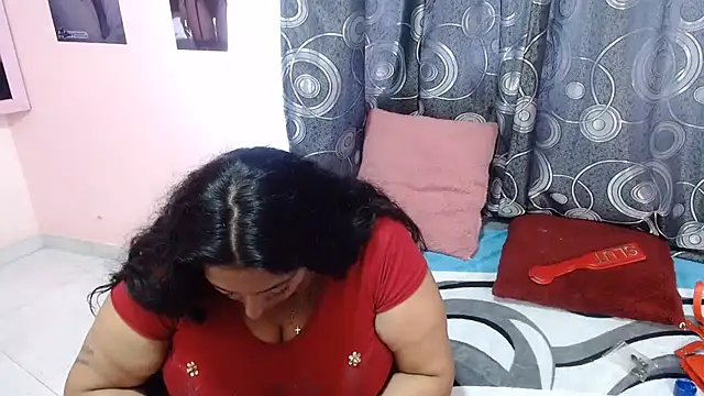 Snapshot of FabritziAPiel chatting on June 2, 2:30 pm FabritziAPiel online show from June 2, 2:30 pm