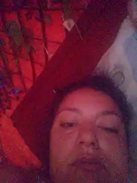Snapshot of FabritziAPiel chatting on June 21, 1:24 pm FabritziAPiel online show from June 21, 1:24 pm