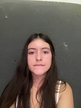 Snapshot of serenaa_velvett chatting on May 13, 8:16 pm serenaa velvett online show from May 13, 8:16 pm
