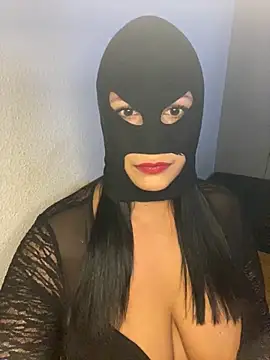 perlechaudasse online show from May 15, 1:51 pm