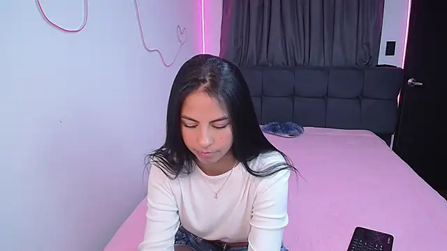 Snapshot of zoe_gt chatting on June 1, 5:25 pm zoe gt online show from June 1, 5:25 pm