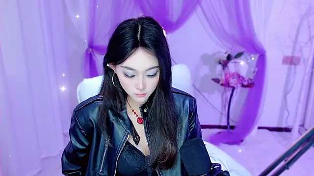 Tili Lucky online show from May 15, 11:01 pm