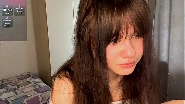 EmilyMercurial online show from June 17, 9:45 am
