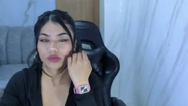 Snapshot of Jade_tf chatting on May 16, 1:10 pm Jade tf online show from May 16, 1:10 pm