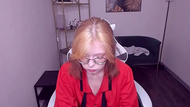 FoxxyyPolly online show from May 16, 5:59 am