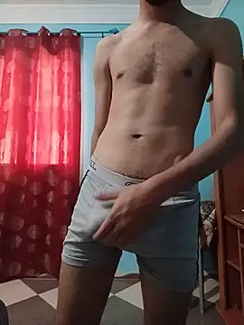 niyeksgiiir online show from May 24, 2:11 pm